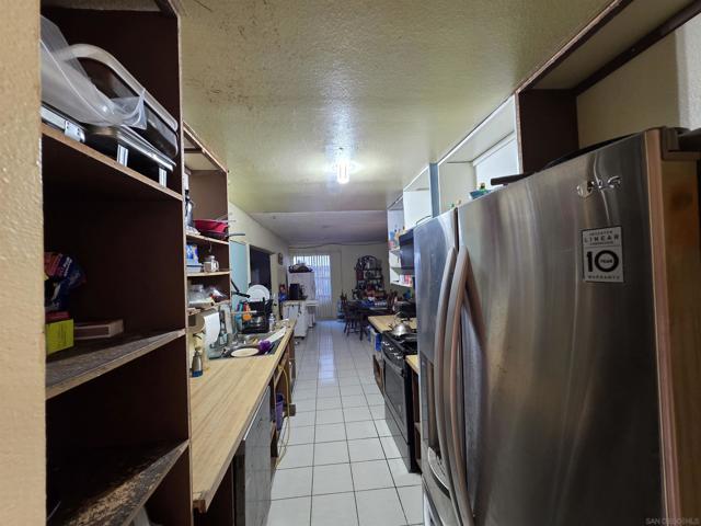 1323 Cornet Pl, San Diego CA: https://media.crmls.org/mediaz/e618c0a0-38e8-46f9-a634-2f6020df0bca.jpg