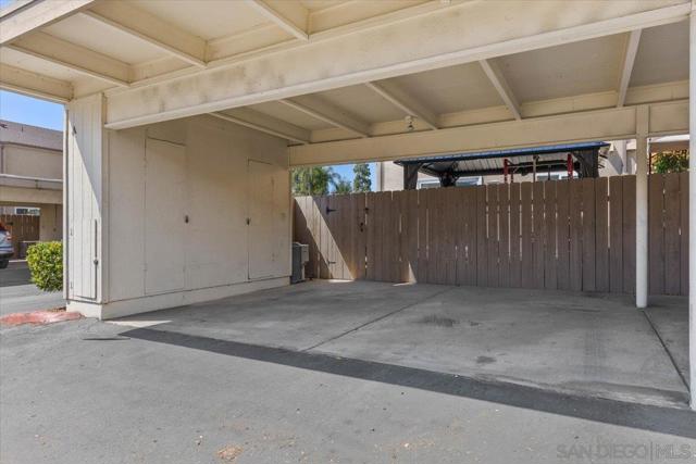 8018 Winter Gardens Blvd Unit A, El Cajon CA: https://media.crmls.org/mediaz/e61941fe-32e1-445d-8da3-54c44e202bd9.jpg
