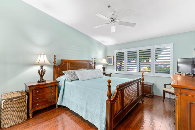 34041 Calle Mora, Cathedral City CA: https://media.crmls.org/mediaz/e61a19bb-d505-4e7b-b534-c12b419fb80f.jpg