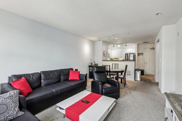 8200 Oceanview Terrace, San Francisco CA: https://media.crmls.org/mediaz/e61a7d45-b53e-4fe5-869f-53d84de9ab11.jpg
