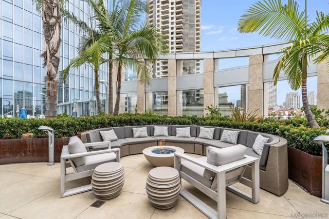 888 W E Street, San Diego CA: https://media.crmls.org/mediaz/e61c2851-ac05-4b7e-b5cc-0d247fa691fd.jpg