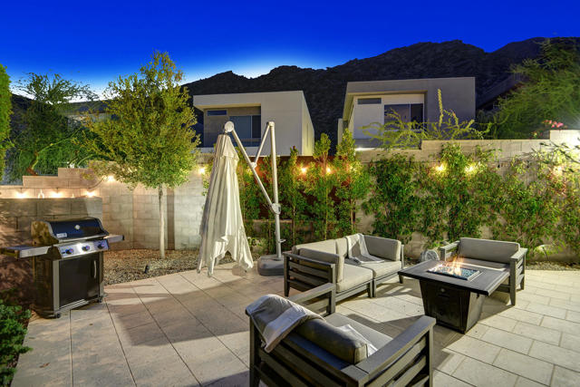 Image 24 of 31 For 329 Goleta Way