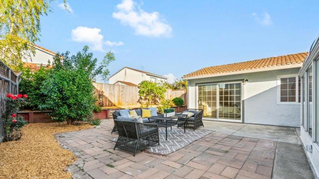 33041 Calistoga Street, Union City CA: https://media.crmls.org/mediaz/e61c7a27-31f3-4dce-b731-a830abb6d042.jpg