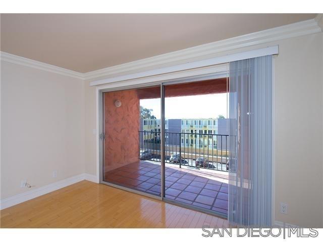 MLS #250036562SD image #4