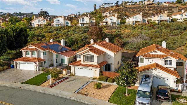 9704 Avenida Ricardo, Spring Valley CA: https://media.crmls.org/mediaz/e61e6d6d-05a4-4c3f-bc39-83664582ad99.jpg