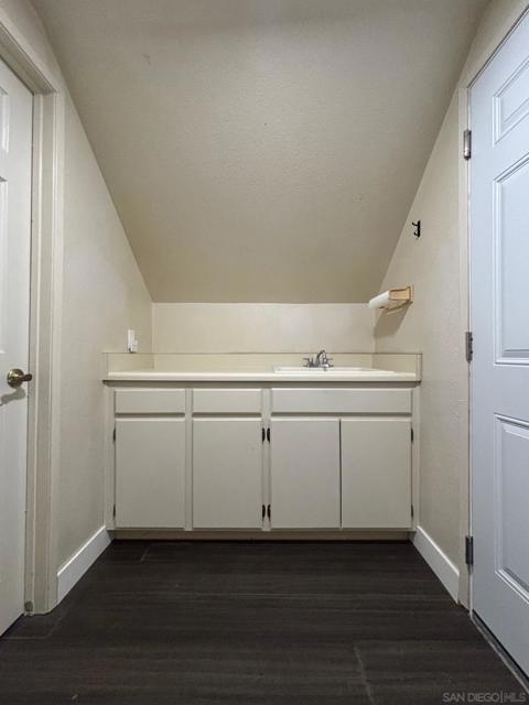 Image 33 of 55 For 672 Chateau Place