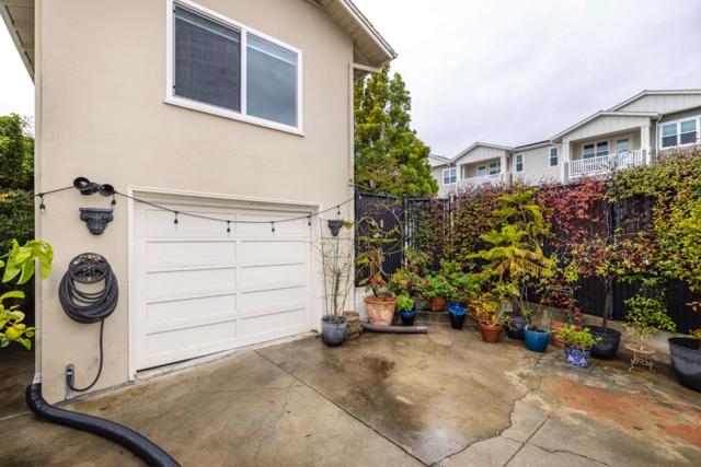 875 Broadway, Belmont CA: https://media.crmls.org/mediaz/e620d62a-65bc-4877-961e-532eae3b05ca.jpg