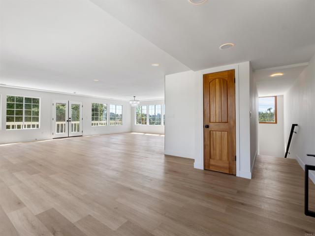 Detail Gallery Image 5 of 52 For 28148 Mountain Meadow Rd, Escondido,  CA 92026 - 3 Beds | 3 Baths