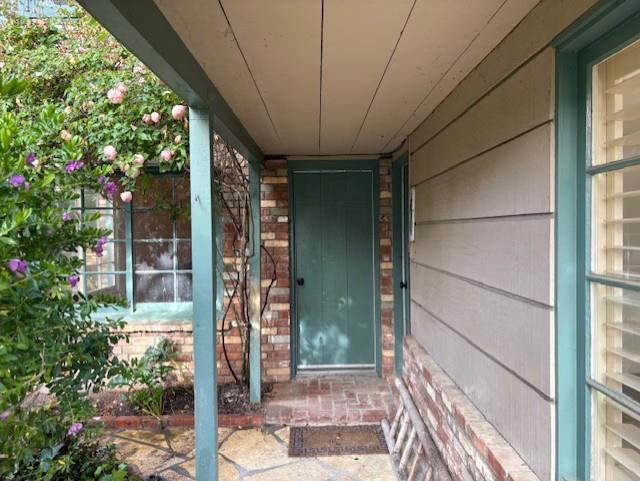 0 8th Avenue, Carmel CA: https://media.crmls.org/mediaz/e622b80d-eba7-4507-87d9-d5216570d571.jpg