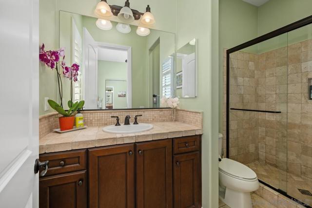 15674 Via Santa Pradera, San Diego CA: https://media.crmls.org/mediaz/e62396ef-ad2e-4863-bdcb-6bb93643a70e.jpg
