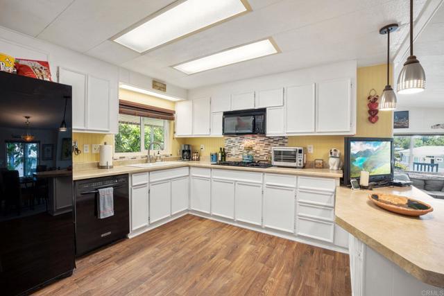 Detail Gallery Image 12 of 42 For 18218 Paradise Mountain Rd #116,  Valley Center,  CA 92082 - 2 Beds | 2 Baths
