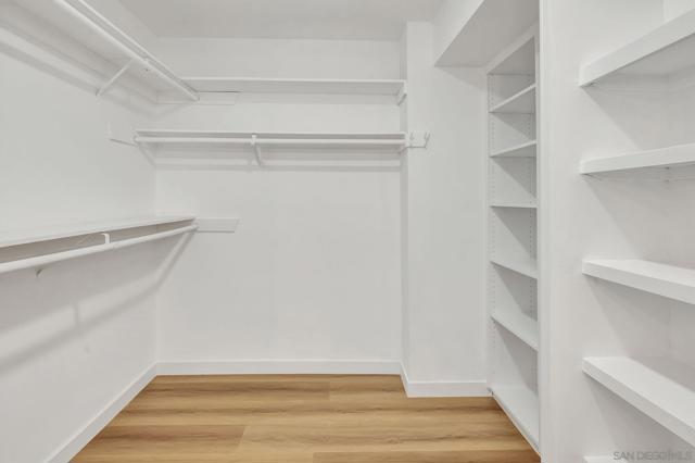 12880 Circulo Dardo, San Diego CA: https://media.crmls.org/mediaz/e623b076-498b-4118-8ee8-4064d0b10e85.jpg