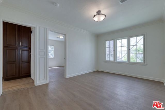 859 S Le Doux Road, Los Angeles CA: https://media.crmls.org/mediaz/e623ed3a-80be-44e9-960d-37a782bd4a7b.jpg