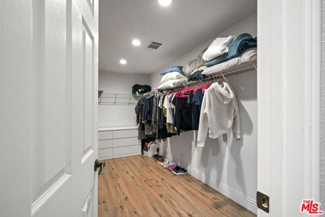 4631 W Avenue M8, Lancaster CA: https://media.crmls.org/mediaz/e6244e81-fef6-40df-82e6-f1dcf591ea87.jpg
