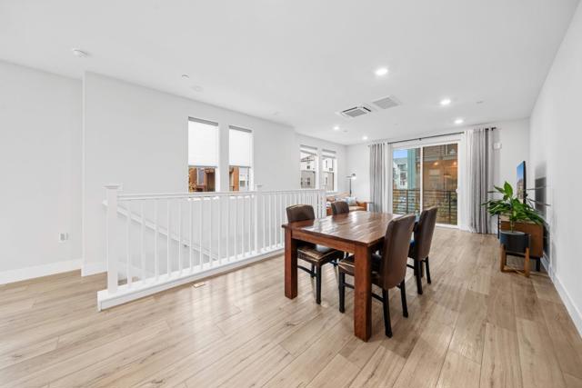 581 Yale Way, San Jose CA: https://media.crmls.org/mediaz/e6248a27-52d8-4623-a9c5-1b7a59a1d46a.jpg