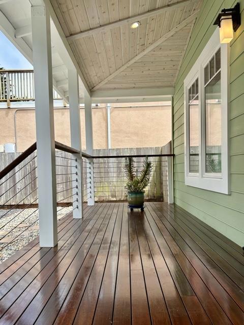 360 Fairway Drive, Pacifica CA: https://media.crmls.org/mediaz/e624d12c-c7e0-488b-b657-f02208820d12.jpg
