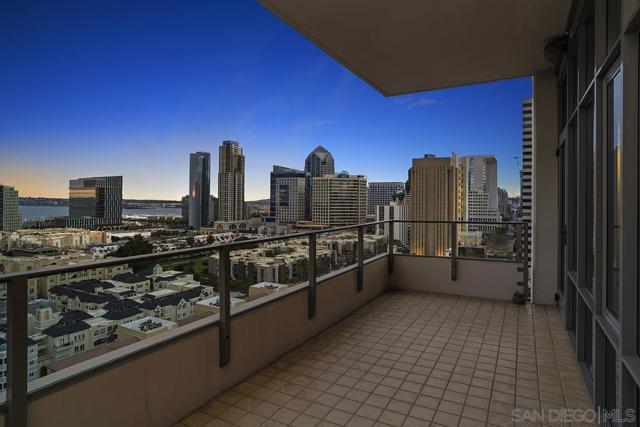 550 Front Street, San Diego, California 92101, 2 Bedrooms Bedrooms, ,2 BathroomsBathrooms,Condominium,For Sale,Front Street,250018930SD