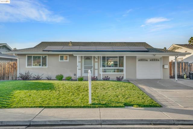 1166 Hibiscus Way, Livermore CA: https://media.crmls.org/mediaz/e624eb2e-5875-4ab1-80c1-daf217472382.jpg