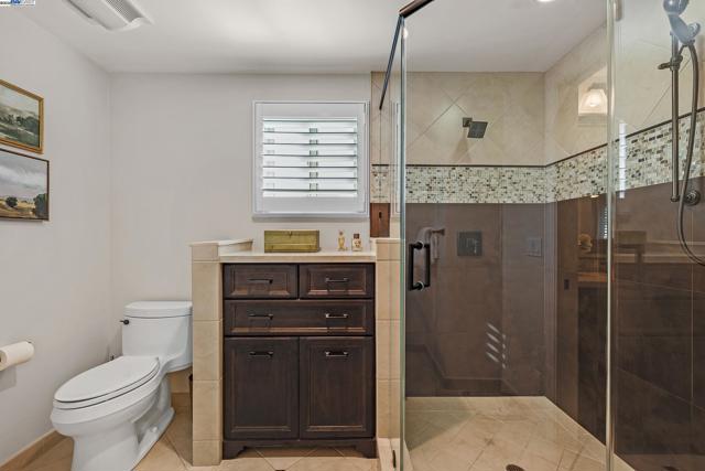 204 Franciscan Dr, Danville CA: https://media.crmls.org/mediaz/e625650f-ca5a-4736-9f44-4c4fbb07ac24.jpg