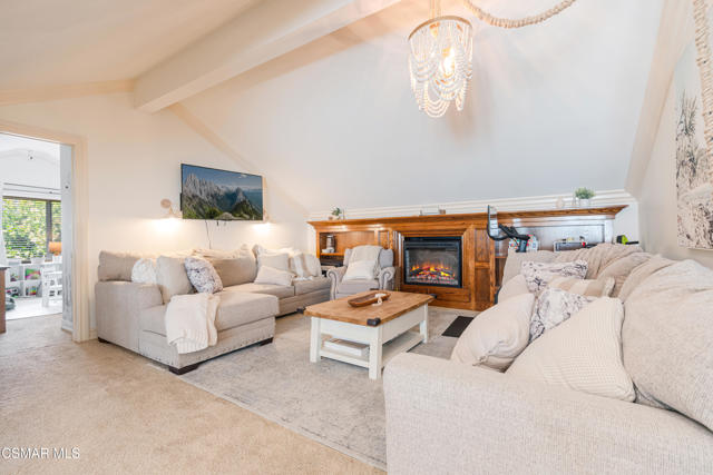 3578 Claridge Court, Simi Valley CA: https://media.crmls.org/mediaz/e62581ad-70d2-4f64-938c-02d972678360.jpg