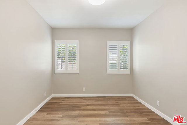 6421 Gaviota Avenue, Van Nuys CA: https://media.crmls.org/mediaz/e6261a76-6144-4652-a1a6-abec310284e2.jpg