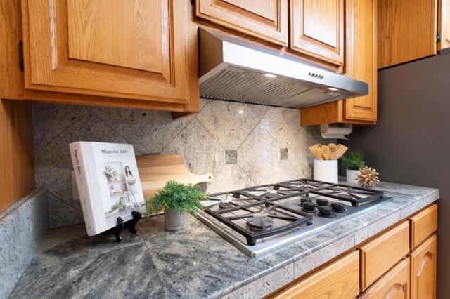 970 W Hedegard Avenue, Campbell CA: https://media.crmls.org/mediaz/e62649f6-857a-4e36-9d10-3be9bc967aab.jpg