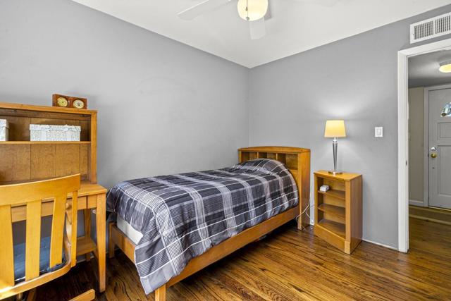 1655 Kennard Way, Sunnyvale CA: https://media.crmls.org/mediaz/e627379c-2138-48d7-ad3e-19c9553c38eb.jpg