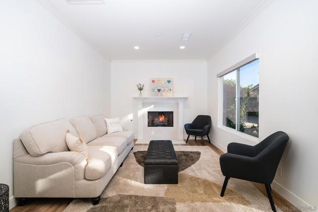 4703 Briana Ct, Fallbrook CA: https://media.crmls.org/mediaz/e62829a7-10a4-4fcc-9e14-930baa1f170a.jpg