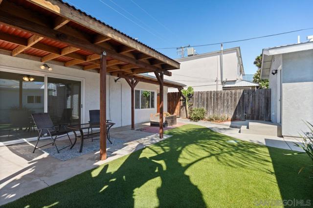 6926 28 Amherst St, San Diego CA: https://media.crmls.org/mediaz/e628b78b-62b2-4631-b4ac-05d89e5dc0ae.jpg