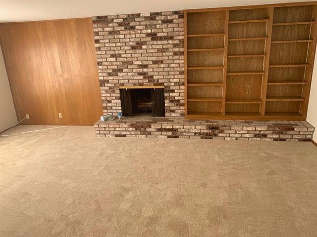 925 Miramontes Street, Half Moon Bay CA: https://media.crmls.org/mediaz/e628d8ca-8b7a-4f4e-9df9-f0e768dbda07.jpg