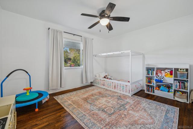 360 Alpine Ave, Chula Vista CA: https://media.crmls.org/mediaz/e629ea28-5208-448c-a766-8ac8e737349b.jpg