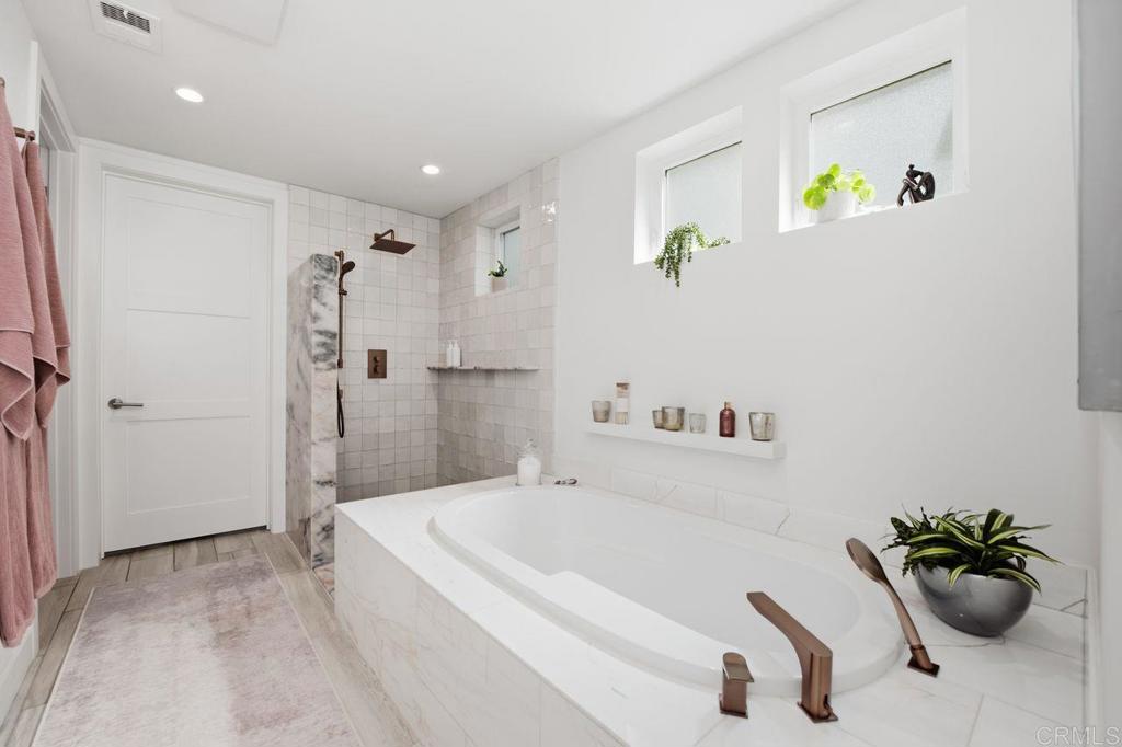 2363 Ocean Street - photo 16