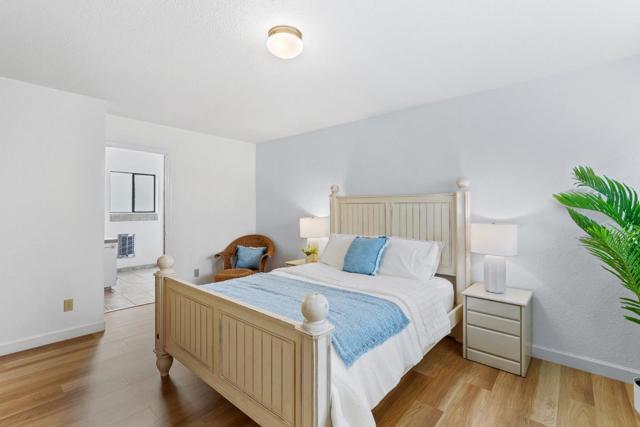 303 Cherry Avenue, Capitola CA: https://media.crmls.org/mediaz/e62c7129-70d9-45f4-a28c-6f97c3258dc3.jpg