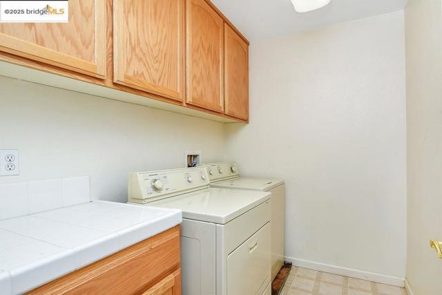 4746 Mammouth Lane, Oakley CA: https://media.crmls.org/mediaz/e62c882d-d40c-4d29-8ee1-80a464f47d1e.jpg