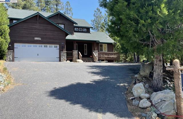 272 Bull Wacker Run, Arnold CA: https://media.crmls.org/mediaz/e62cc384-0e4a-4192-b9cf-cee5bb9b4602.jpg