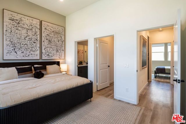 2720 N Rana Way, Los Angeles CA: https://media.crmls.org/mediaz/e62ce143-59d7-4a19-bd8c-6e1d0ffc423a.jpg