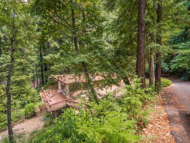 325 Woodland Drive, Scotts Valley CA: https://media.crmls.org/mediaz/e62ebe8a-e54b-4277-9e11-20be3e5a368e.jpg