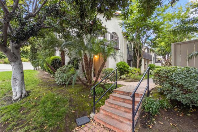 2362 Altisma Way, Carlsbad CA: https://media.crmls.org/mediaz/e62ee5ea-1b5b-443e-9878-85de985a006b.jpg
