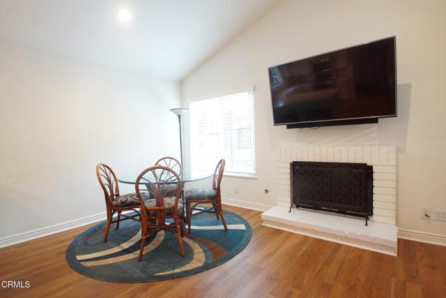 6464 San Como Lane, Camarillo CA: https://media.crmls.org/mediaz/e62f18f2-b6dd-4dea-a4fe-d9f458864ebd.jpg
