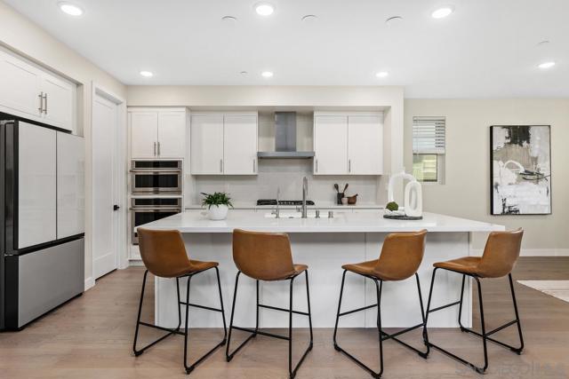 Image 10 of 43 For 6418 Fischer Way