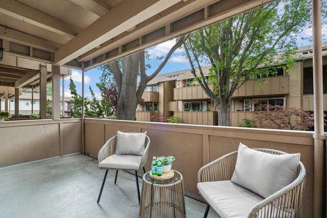 2466 W Bayshore Road, Palo Alto CA: https://media.crmls.org/mediaz/e62f5b2c-dec0-4d2c-a643-a3f0a511170a.jpg