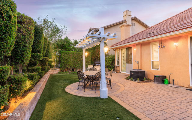 20769 Lugano Way, Porter Ranch CA: https://media.crmls.org/mediaz/e631344f-8abb-4de1-bbea-093de402cac6.jpg