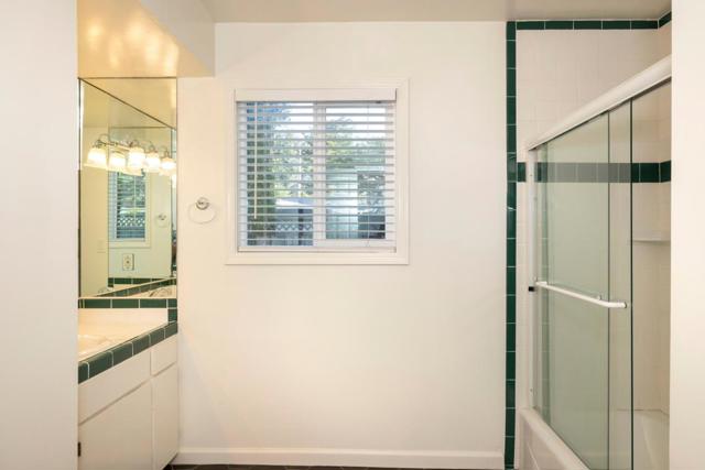 551 4th Street, Montara CA: https://media.crmls.org/mediaz/e6313ed8-50bb-4485-834e-bb08c8b35d10.jpg