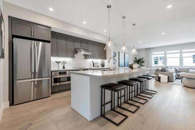 186 Oak Circle, Walnut Creek CA: https://media.crmls.org/mediaz/e631a0b9-e345-4a60-bbda-8731f6d7bf29.jpg