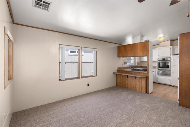 9255 N Magnolia Avenue, Santee CA: https://media.crmls.org/mediaz/e632c098-ca27-47ec-9b55-8b30960f920e.jpg