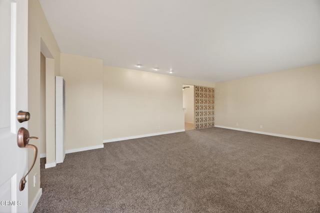 Detail Gallery Image 5 of 30 For 204 Banner Ave, Ventura,  CA 93004 - 3 Beds | 2 Baths