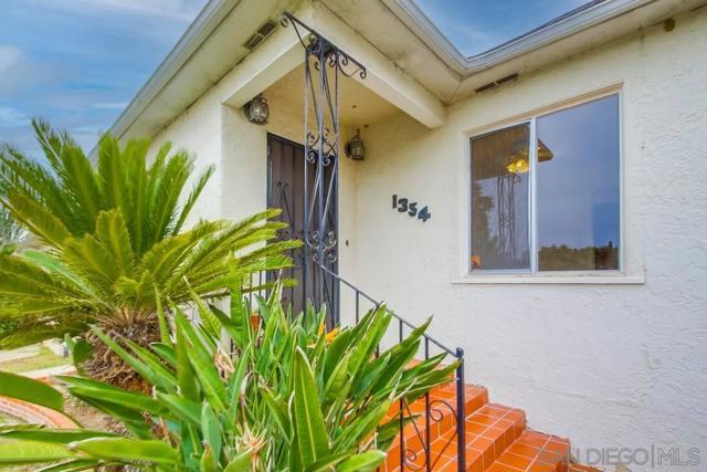 1354 Chalcedony St, San Diego CA: https://media.crmls.org/mediaz/e6334373-2e6d-435e-917a-d6943b5b8abc.jpg
