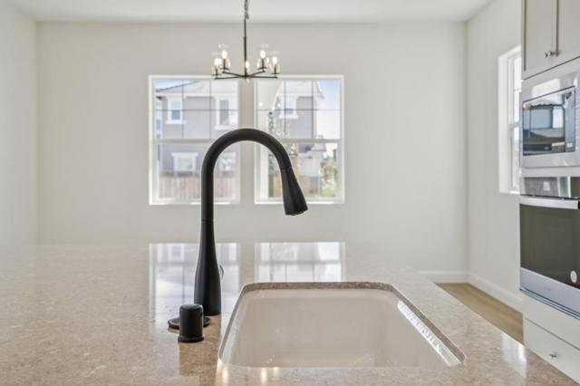 607 Santa Ynez Way, Marina CA: https://media.crmls.org/mediaz/e6353f8d-4cf2-4484-b827-e5ad46b28213.jpg