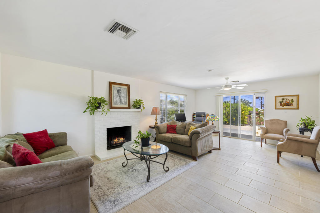 MLS #219138187DA image #2