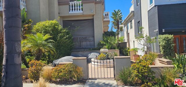 515 Gertruda Avenue, Redondo Beach, California 90277, 3 Bedrooms Bedrooms, ,2 BathroomsBathrooms,Residential,Sold,Gertruda,24430761